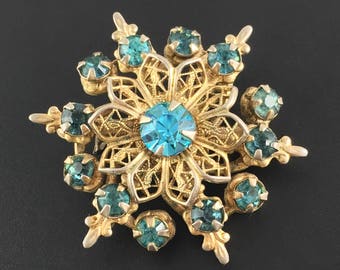 Vintage Blue Rhinestone Starburst Brooch - Aquamarine Blue Gold Tone Flower with Filigree Pin - Floral - Costume Jewelry - Wedding # 4261