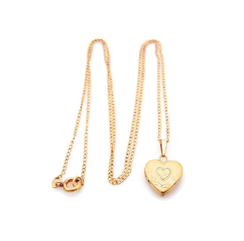 10K Yellow Gold Heart Color CZ Flower Pendant Charm Ladies Kids Sweetheart Round