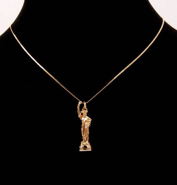 Statue Liberty Charm Solid 14k Yellow Gold Pendan… - image 5