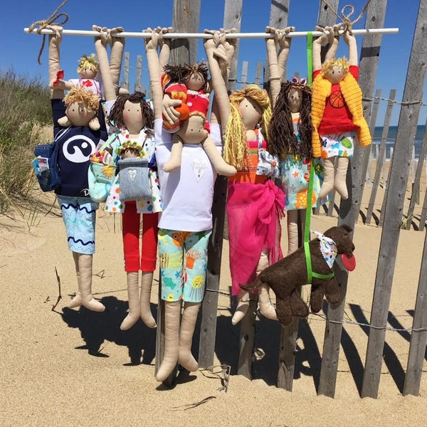 Free (nearly! ) downloadable instructions and pattern to make a Beach Family  in Family Hangout Style