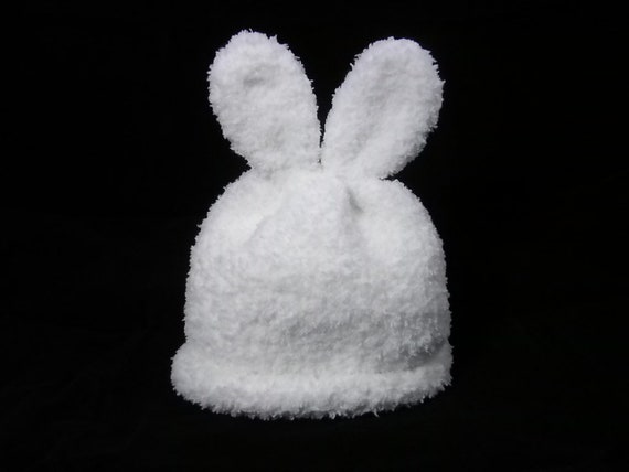 white fleece baby hat