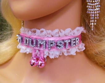 Alle Wörter jede Größe Personalisierte Choker Pink Lace Bell-Lock-Kragen Leine