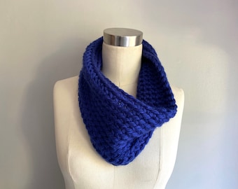 Royal Blue Scarf Women Handmade, Gift for Mom from Daughter, Fashion Muffler, Winter Gaiter, Knit Infinity Scarf for Women, Handmade Crochet