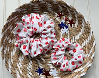Strawberries Scrunchie, Fruit Scrunchie, Strawberry Scrunchie, Soft Scrunchie, Brynnbands,