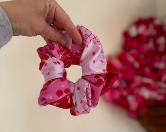 Valentine Patchwork Scrunchie, Jumbo Scrunchie,  Floral Scrunchie, Brynnbands,