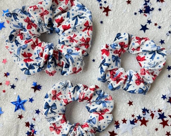 Patriotic Bows Scrunchie,  Brynnbands, Hair Scrunchie, 4th of July Scrunchie, Patriotic Scrunchie, 4th of July, 4oJ