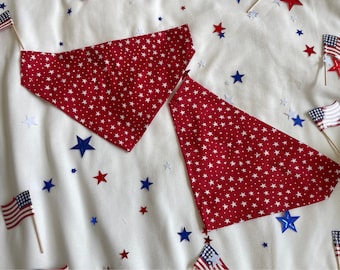 Red Stars Dog Bandannas, Brynnbandannas, Dog Collars, Over the Collar 4th of July Dog Bandannas, Brynnbands