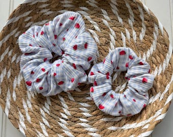 Blue Gingham with Strawberries Scrunchie, Brynnbands, Hair Scrunchie, 4th of July Scrunchie, Patriotic Scrunchie, 4th of July,