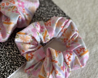 Watercolor Floral Backpack Scrunchie, Back to School Scrunchie, Fall Scrunchie, Soft Scrunchie,  Brynnbands, Fall Scrunchies,  Teacher Gift,