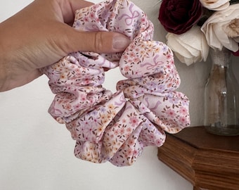 Bow Floral Neutral Scrunchie