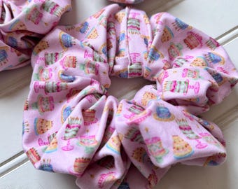 Birthday Cakes Scrunchie, Brynnbands, Birthday Girl Scrunchie, Hair Scrunchie, Hair Tie, Cake Scrunchie, Birthday ,