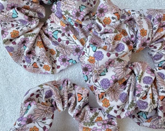 Wildflorals & Butterflies Scrunchie, Florals Scrunchie, Butterflies Scrunchie, Soft Scrunchie, Brynnbands,