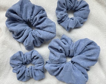 Periwinkle Floral Terry Cloth Scrunchie, Blue Scrunchie, Floral Scrunchie, Soft Scrunchie,  Brynnbands, Scrunchies, Fall Hair