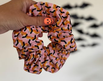 Retro Bats Scrunchie, Halloween Scrunchie, Fall Scrunchie, Soft Scrunchie,  Brynnbands,Fall Scrunchies, Fall Hair
