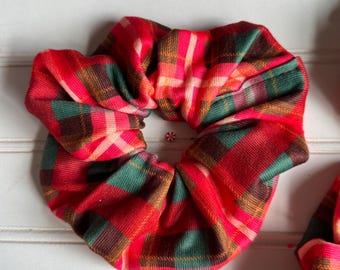 Pink Plaid Scrunchie, Christmas Scrunchie