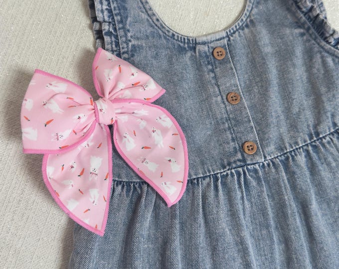 Featured listing image: Pink Bunny Fable Bow, Brynnbands, Fable