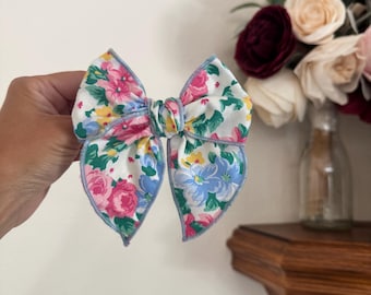 Vintage Floral Fable Bow