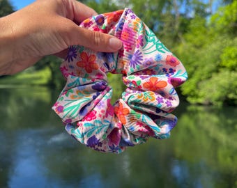 Floral SWIM Scrunchie, Pool Scrunchie