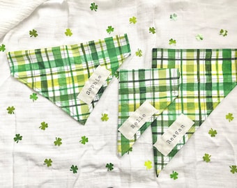 Customized Dog Bandannas, Festive Doggies,  Christmas Dog Bandannas, Christmas Dogs , Brynnbands, Personalized Dog Bandanna,