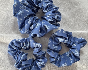 Blue Floral scrunchie, Cotton Scrunchie, Brynnbands