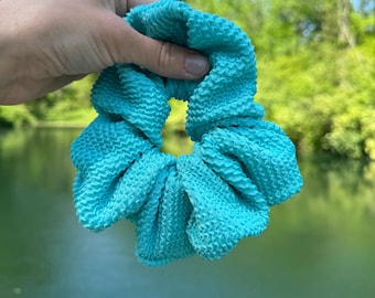 Teal Crinkle SWIM Scrunchie, Oversized Scrunchie, Jumbo Scrunchie, Brynnbands,, 90s Scrunchie, Pool Scrunchie