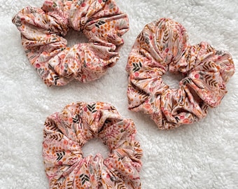 Wheat Floral Faux Embroidery Scrunchie, Floral Scrunchie, Soft Scrunchie, Oversized Scrunchie, XL scrunchie, Brynnbands, Hair Scrunchie,