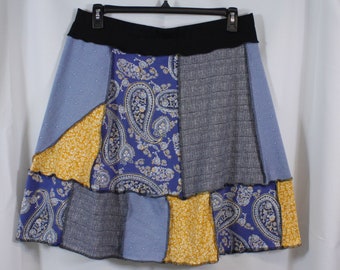 Upcycled rok patchwork T-shirt gerecycleerd boven de knie paisley bloemen blauw goud parmantig XL 16-22