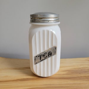 Vintage Anker Hocking Ribbed Vitrock Milch Glas Tee Kanister mit Original Deckel / Vintage Jar / Hoosier Lagerung