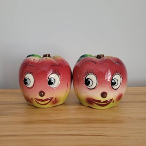 Vintage PY Japan Anthropomorphic Apple Head Salt and Pepper Shakers / Vintage Shakers / Retro Kitchen / Apple Face / Made in Japan