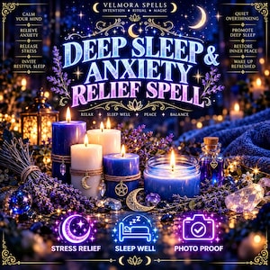 Könnte beinhalten: Eine digitale Grafik mit dem Titel Deep Sleep & Anxiety Relief Spell, die blaue und weiße Kerzen, Lavendelzweige, Kristalle und eine kleine Glasflasche zeigt. Der Text enthält Vorteile wie den Geist beruhigen und tiefen Schlaf fördern.