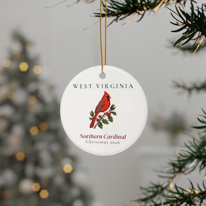 Kerstornament met de staatsvogel van West Virginia, Noordelijke kardinaal, kerstornament 2026, aquarel vogelornament, cadeau uit West Virginia voor vogelliefhebbers afbeelding 3