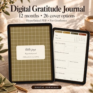 Puede incluir: Un diario de gratitud digital en dos tabletas. La pantalla izquierda muestra una portada con patrón de cuadrícula y el texto little joys, My gratitude journal, A little gratitude, every single day. La pantalla derecha muestra una página.