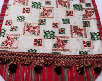 Reversible table Runner for christmas or new year 13"x 43" two beautiful fabrics with trim. Set of 6 napkins 14"x 18" cotton Dinner napkins.