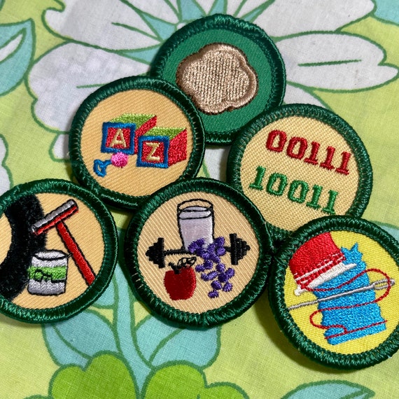 VINTAGE 1990's 2000's Girl Scout Patches Sports Connections Media