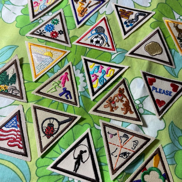 VINTAGE Embroidered Triangle Girl Scout Patches | 5K