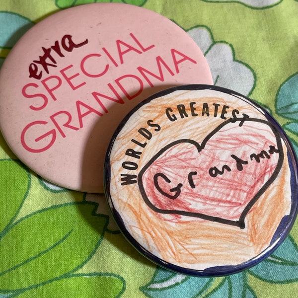 VINTAGE Grandma Pinback Buttons | Extra Special | Worlds Greatest | 20E
