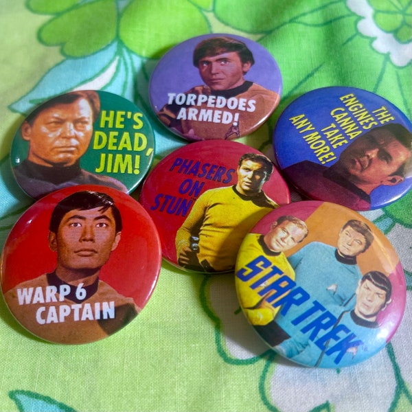 VINTAGE Star Trek Small Pins / Pinback Buttons | Q47 | Warp 6 Captain | Torpedoes Armed! | Phasers on Stun