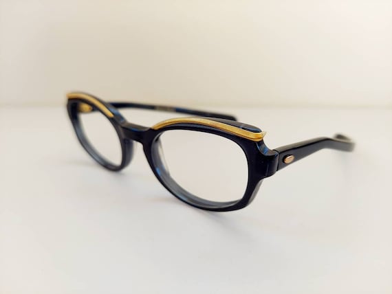 Vintage 1960s Black and Gold Catseye Glasses. - image 1