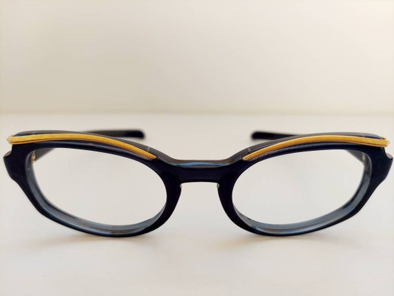 Vintage 1960s Black and Gold Catseye Glasses. - image 2