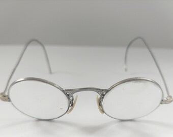 1900s Silver Round Rimmed Eyeglasses Frames.