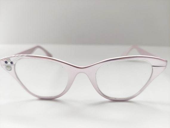 1950s Tura Vintage Light Pink Cats Eye Glasses Fr… - image 4