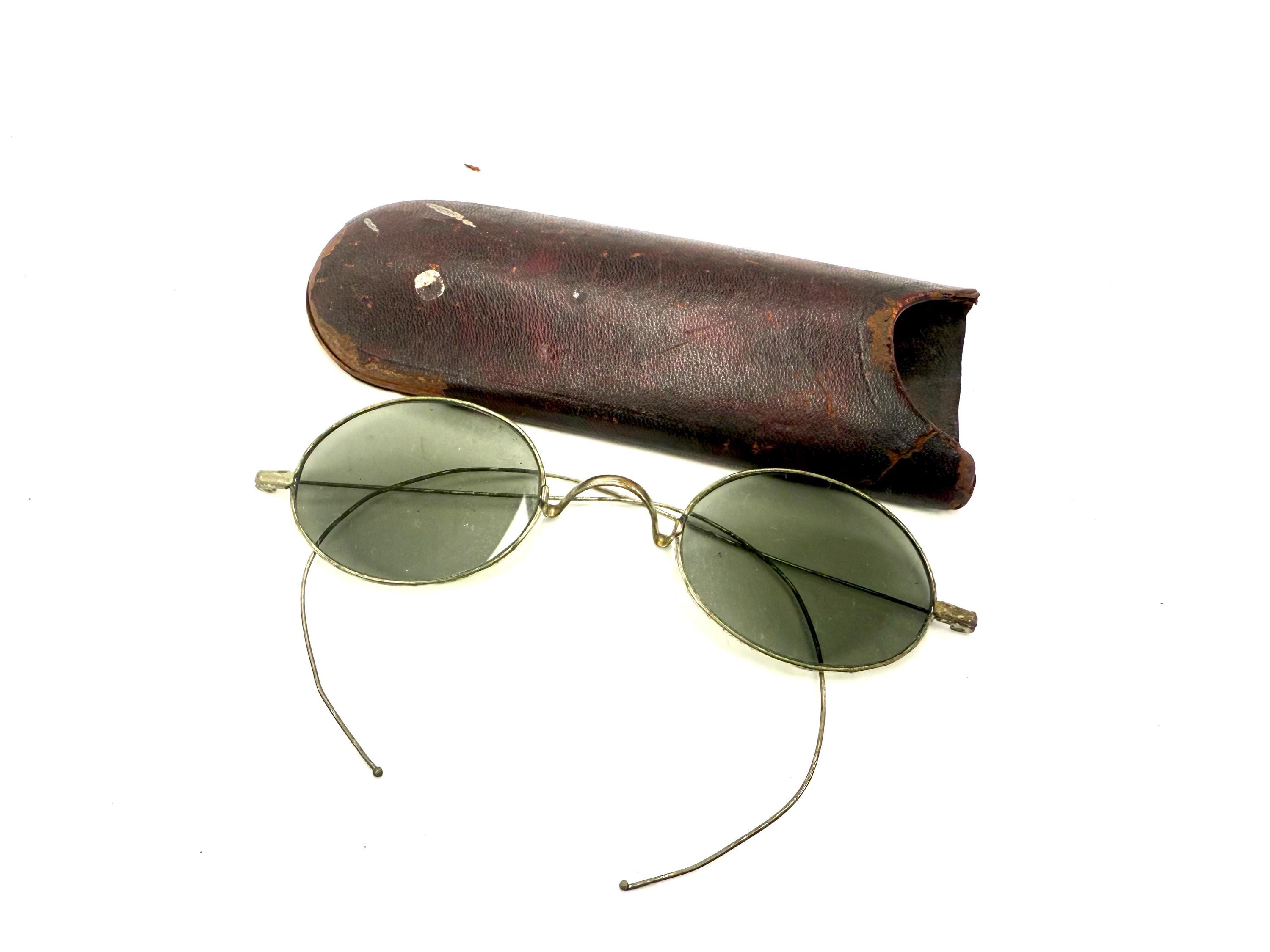 売り切れ　アンティーク　金　メガネ　1900s ヴィンテージ  オシャレ 1800s Gold Eyeglasses - Etsy