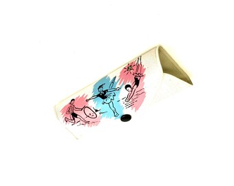 Vintage 1960s Eyeglasses Case Ice Skating
