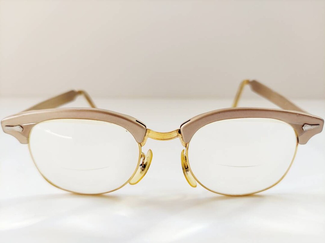 Pink horn rimmed glasses hotsell