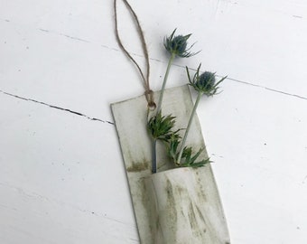 Ceramic Hanging Vase, Wall Decor For Indoor and Outdoor Use, Dried Flower Vase Holder