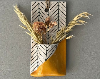 Mustard Herringbone Hanging Vase