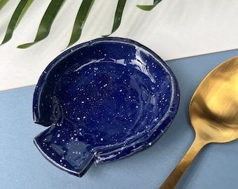 Dark Blue Speckled Spoon Rest - Ceramic kitchen decor, Spoon holder for kitchen - ceramic handmade pottery