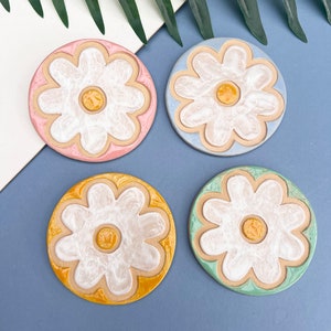 Round Daisy Floral Coasters, Handmade Daisy Inspired Coasters, Set of 4 or Individual, Gifts for the home