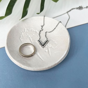 White Wild Flower Ring Dish