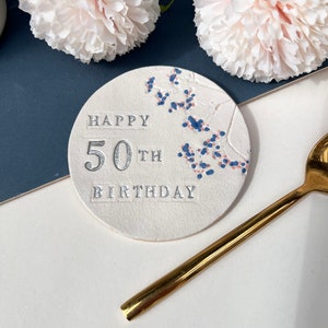 Dessous de verre floral pour 50e anniversaire, cadeau d'anniversaire en céramique d'une étape importante avec carte de voeux assortie en option